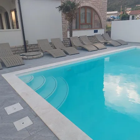 Tolle Amphora Mit Moebliertem Balkon By Interhome Barbat na Rabu