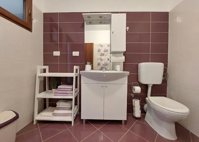 Tolle Amphora Mit Moebliertem Balkon By Interhome Apartamento *