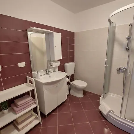 Apartment Tolle Amphora Mit Moebliertem Balkon By Interhome Barbat na Rabu
