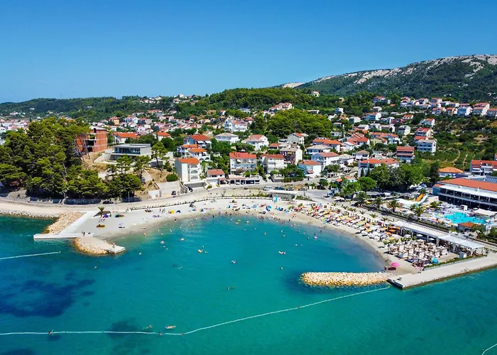 Tolle Amphora Mit Moebliertem Balkon By Interhome Daire *